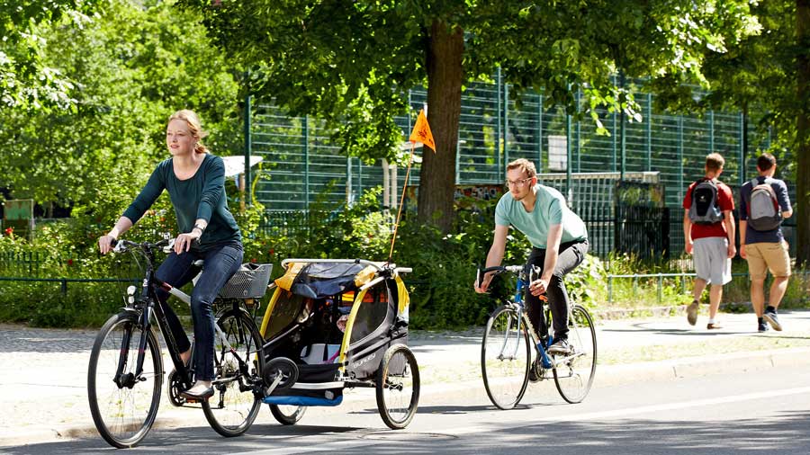 Radfahrer im Stadtverkehr; Foto: Markus Bachmann