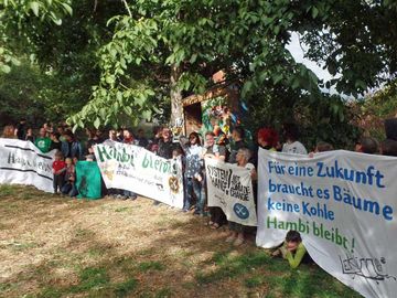 Solidaritätsaktion des BUND Sachsen für den Hambacher Wald