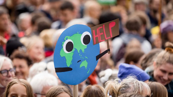 Klimaschutz jetzt. Unsere Erde braucht Hilfe. Foto: Jörg Farys / BUND