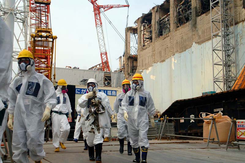 Gefährliche Aufräumarbeiten nach der Katastrophe im AKW Fukushima; Foto: Greg Webb / IAEA