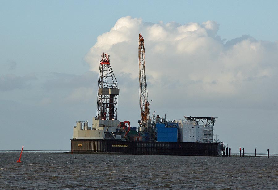 Bohrinsel Mittelplate; Foto: Ra Boe / Wikipedia / CC BY-SA 3.0 de